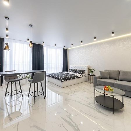 Лучшие Апартаменты На 2 Этаже В Жк Seven Kiev Exteriör bild