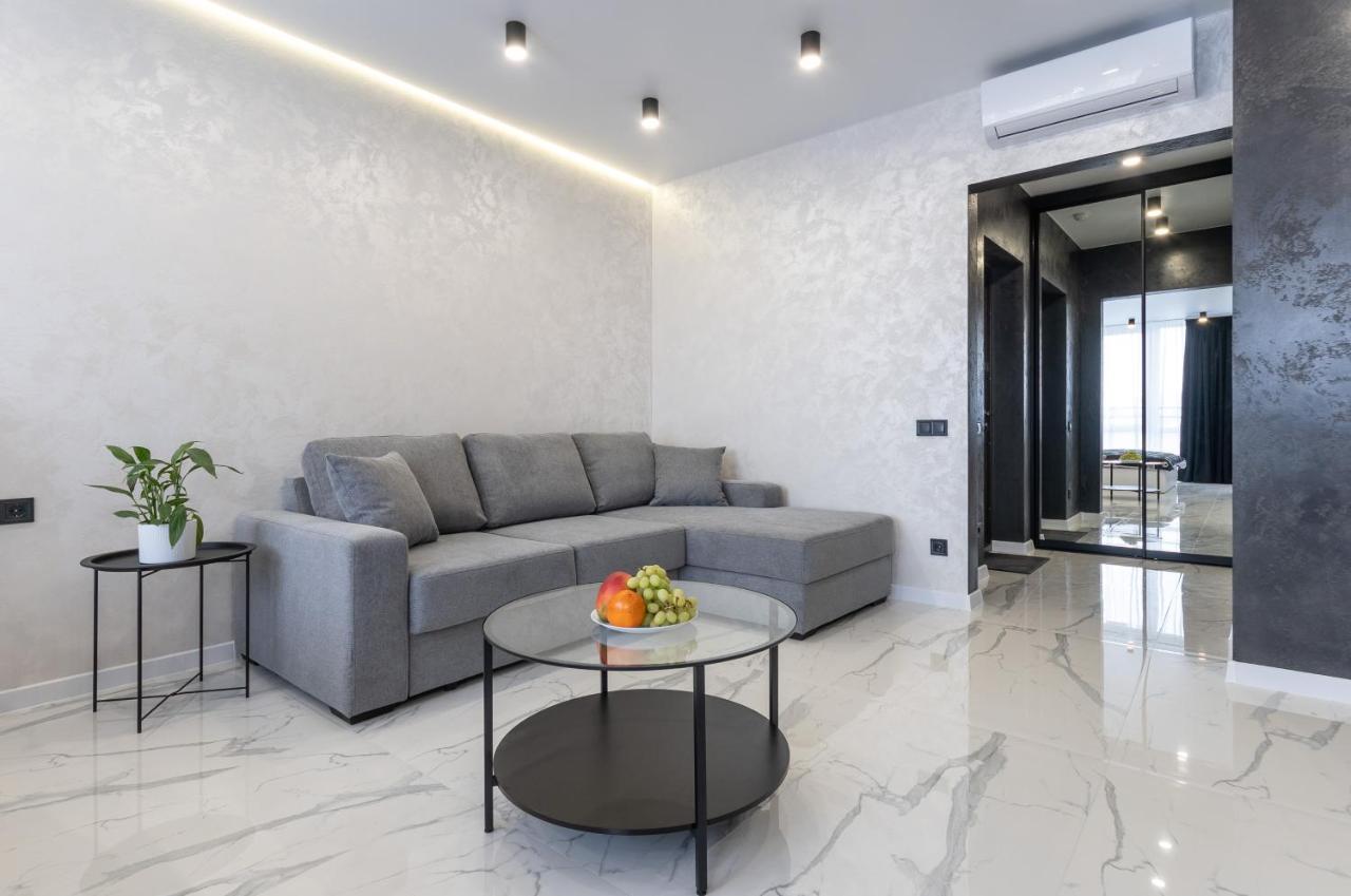 Лучшие Апартаменты На 2 Этаже В Жк Seven Kiev Exteriör bild