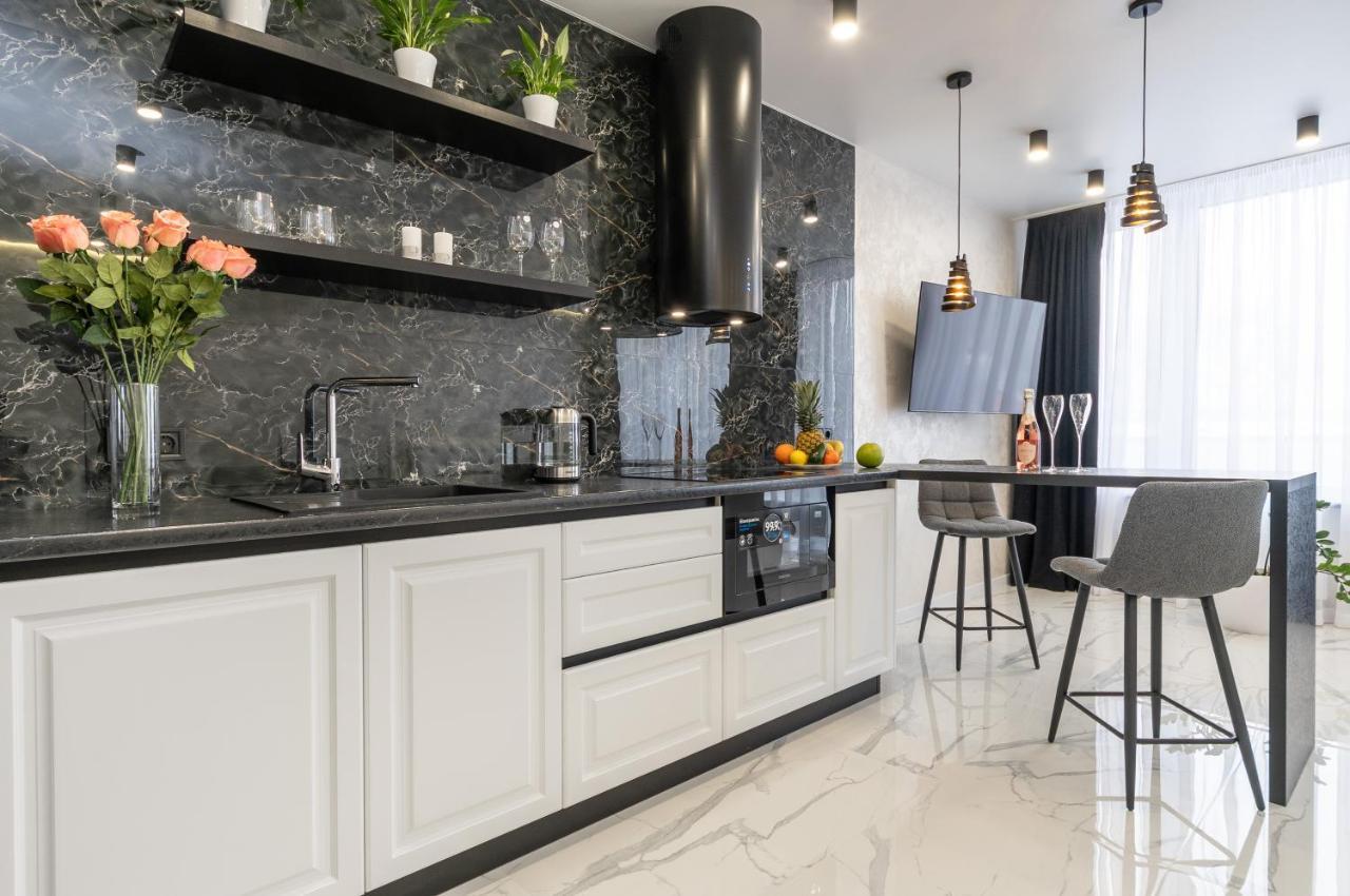 Лучшие Апартаменты На 2 Этаже В Жк Seven Kiev Exteriör bild