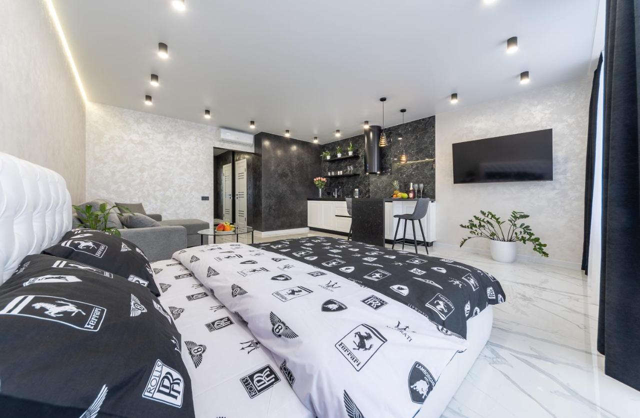 Лучшие Апартаменты На 2 Этаже В Жк Seven Kiev Exteriör bild